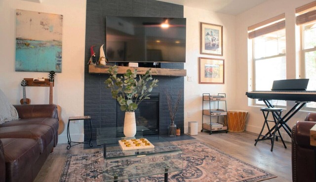 Ski Condo w In Unit Sauna, Remodeled Luxury