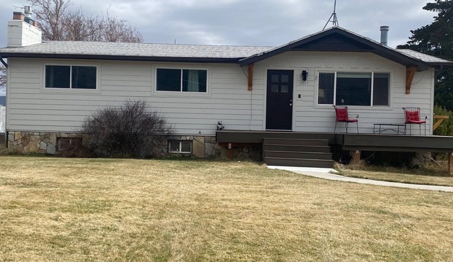 Ski & Cycle Gasthaus, Midway. 2 Bed/2 Bath - Quiet Country Get Away