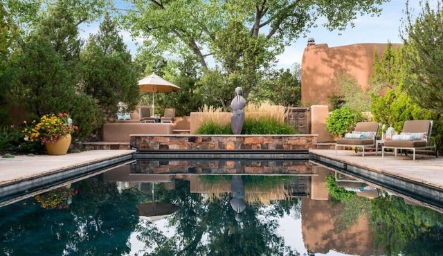 Ski Discounts! Luxury Estate with Soothing Hot Tub