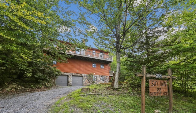 Ski easiest access to Salamander Trail!