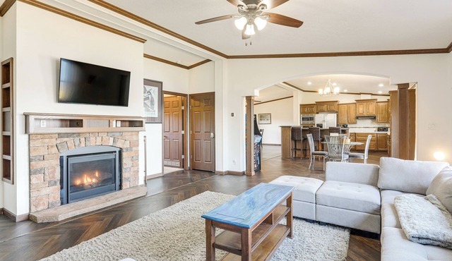 Ski, Fish & Relax Fireside: Mink Lake Retreat!