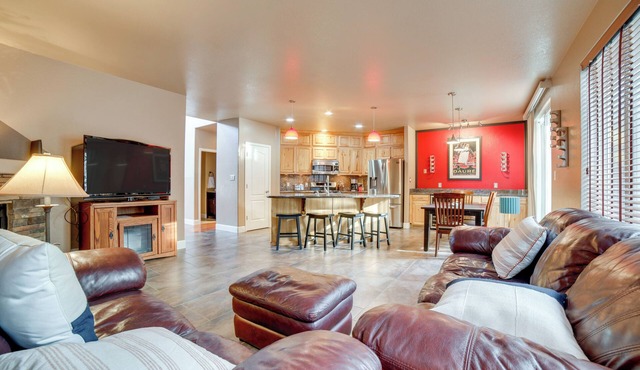 Ski Getaway: Reno Home By Attractions