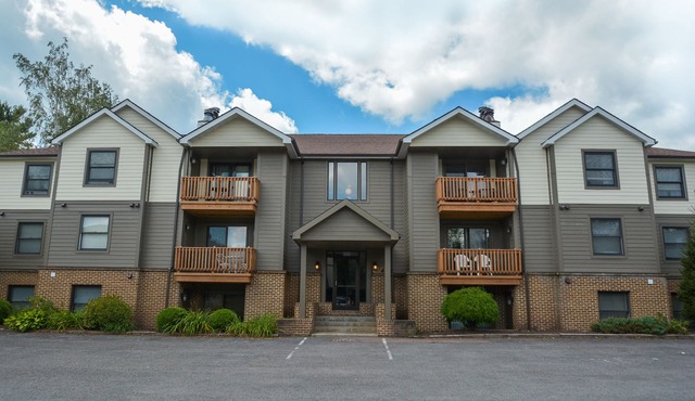 Ski Harbor 45 | Community Indoor Pool!