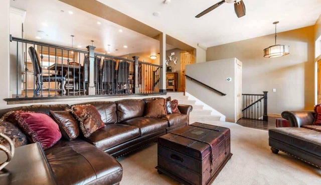 Ski Haven: Elegant Townhome w/Private Hot Tub
