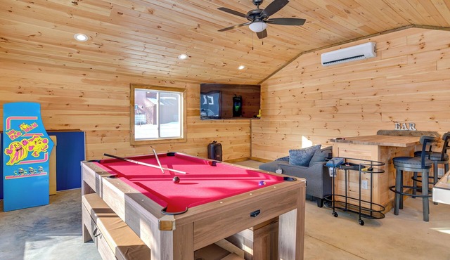 Ski, Hike & Explore: Fort Ann Home w/Game Room