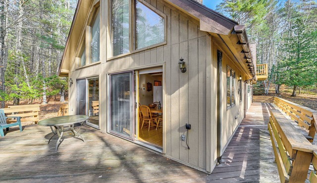 Ski, Hike & More: Adirondack Family Home