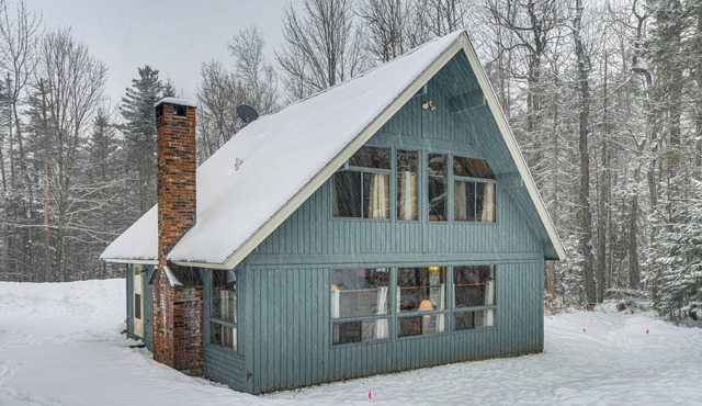 Ski, Hike & More! Year-Round Retreat in West Dover