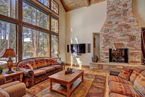 Ski Hill Lodge
