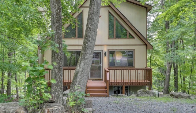 Ski Hill with Resort Amenities at The Hideout