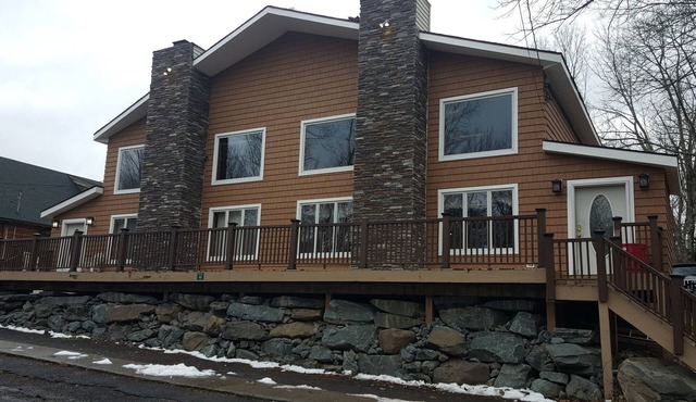 Ski House 1/4 from Slopes