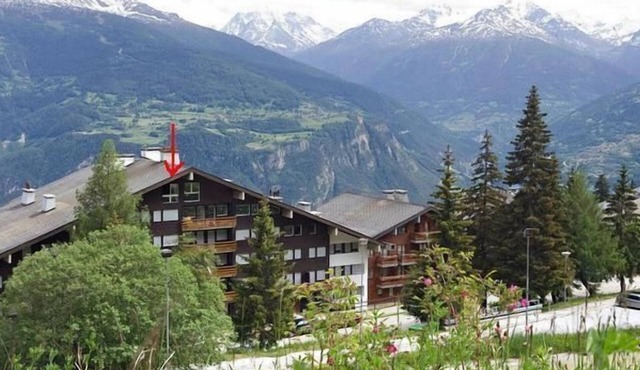 Ski-in Apartment in Anzere with parking