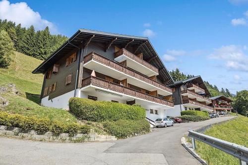Ski-In Comfort Charming Morgins 5 Min Walk to Portes du Soleil Telecabine
