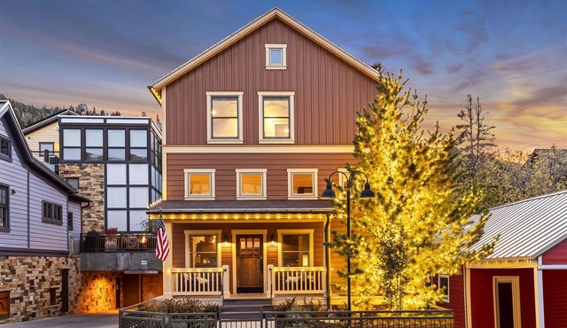 Ski-In Luxury Home Just a Minute from Main Street and the Town Lift