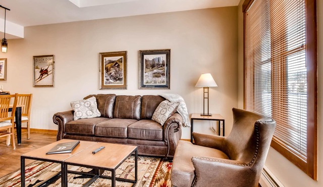 Ski-in/out Center Village, 1 Bdrm Penthouse Condo w/Hot Tub