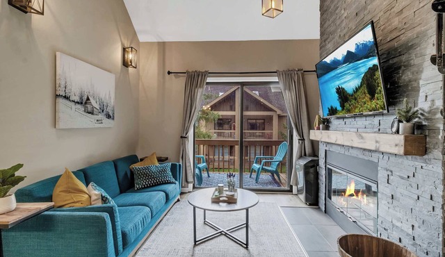 Ski-in/out Condo, King Bed + Fireplace