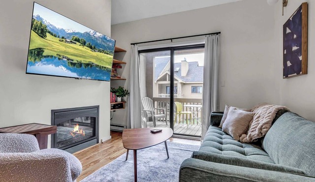 Ski-in/out Condo, King Bed + Fireplace