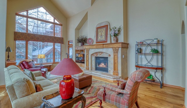 ski-in/out condo with pool, hot tub, & tennis - walk to lifts