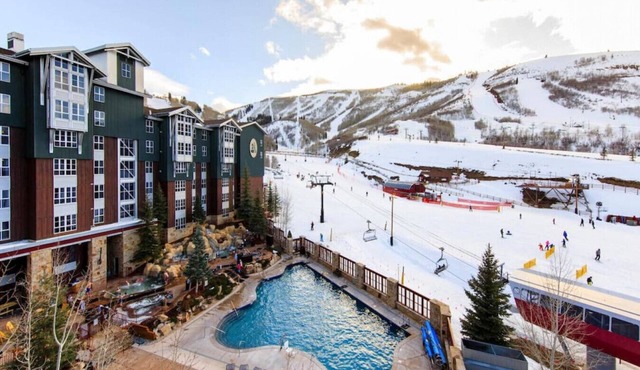 Ski In/Out - Marriott Mountainside