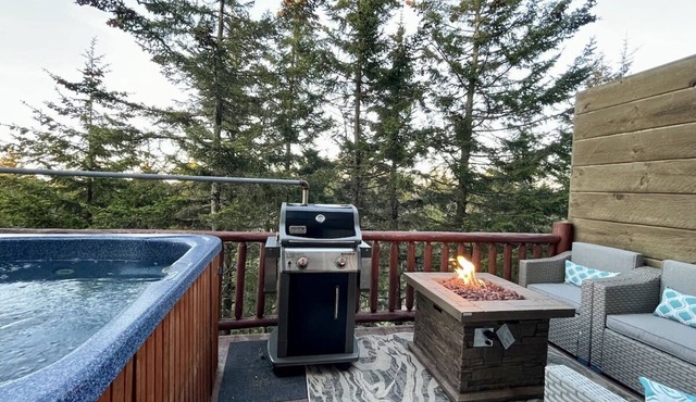 Ski In/Out, Watch Slope frm Hot Tub, 6BR, 3 Kings, PS5, Tesla, Rec Rm-Loggers 12