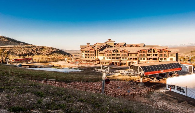 Ski-in/Ski-out 3 Bedroom Canyons Resort