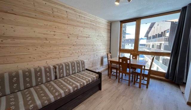 Ski-In/Ski-Out Apartment for 4 with Balcony and Parking in Val Cenis