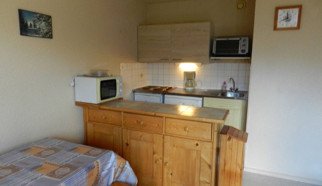 Ski-In/Ski-Out Apartment with Valley View, Balcony, and Easy Lift Access