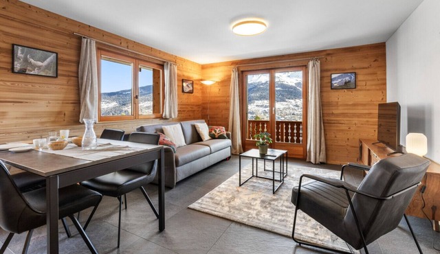 Ski in/ski out apartment - 4 Vallées ski area