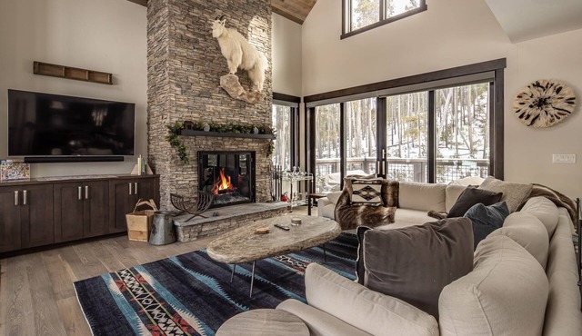 Ski-in/Ski-out Cabin with Hot Tub, Fireplace, Heated Garage, and Grill!