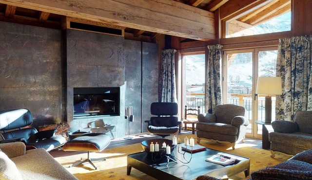 Ski-in/Ski-out Chalet with Indoor Pool, Terrace, and Wellness Area in Val-d'Isère
