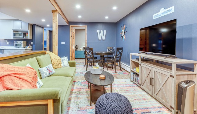 Ski-In/Ski-Out Condo in Upson - Walk to Lake