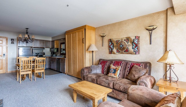 Ski-in/ski-out condo with mountain views, hot tub, pool & gym access