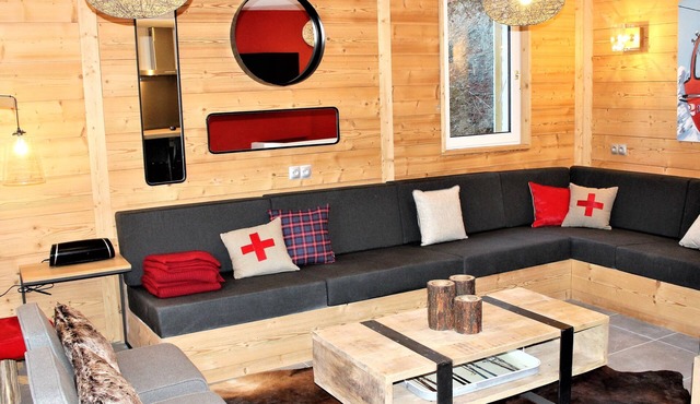 Ski-in/ski-out duplex - 4 bedrooms/3 bathrooms - wifi, sheets, cleaning, tv