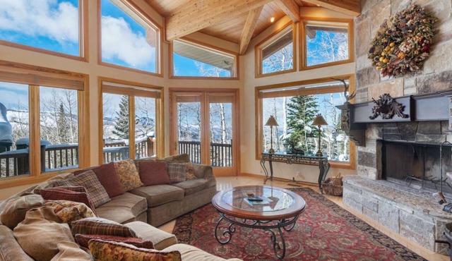 Ski In Ski Out Double Eagle Deer Valley Condo - Private Hot Tub!