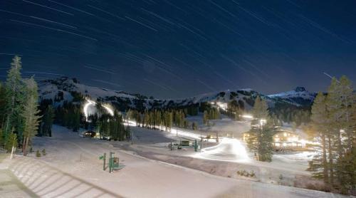 Ski in Ski out Dream Studio Village Mtn Views