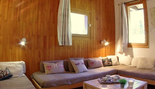 Ski-in/Ski-out Duplex for 8 in Valmorel