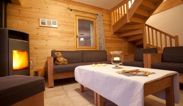 Ski-in/ski-out & foot of the slopes, 1st floor, fitness, terrace, balcony, tv, ski locker, 105m²