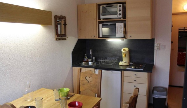 Ski-in/ski-out & foot of the slopes, 6th floor, view valley, tv, 17m², Superdévoluy