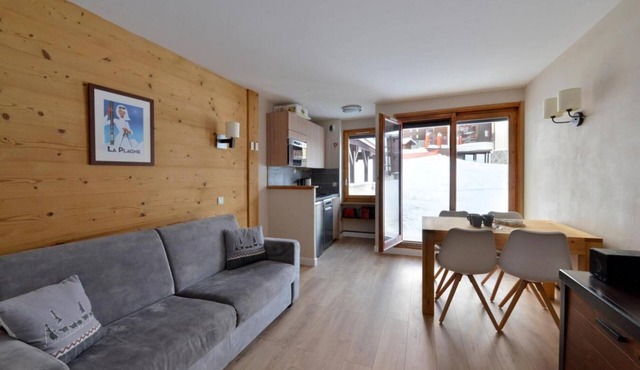 Ski-in/ski-out & foot of the slopes, 4th floor, balcony, tv, ski locker, 27m², La Plagne