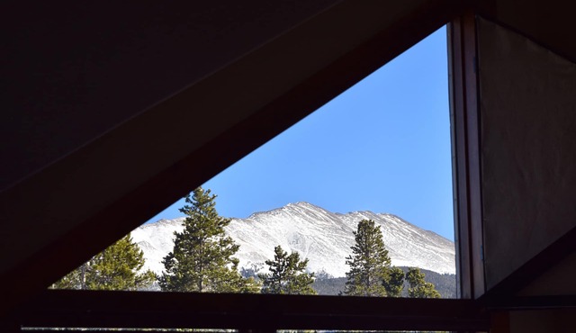 Ski-in/Ski-out. Great rates - Saddlewood Townhouse