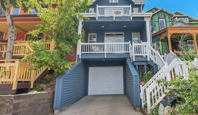 Ski-In/Ski-Out, Hot Tub, Walk to Main Street