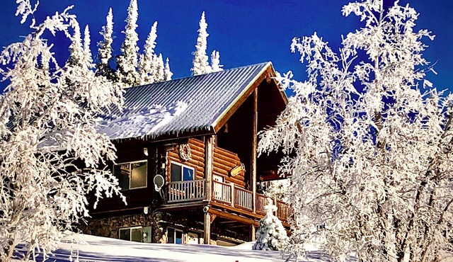 Ski in - Ski out Log Cabin at Powder Mountain