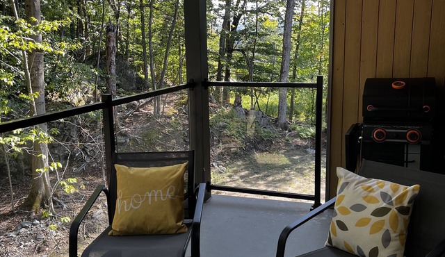 ski-in/ski -out Owls Head Moutain with pool access and view Lake Memphrémagog