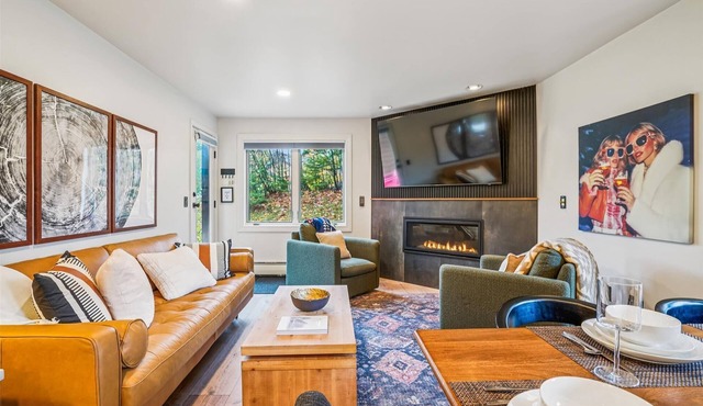 Ski In/Ski Out Pico Resort Unit E106: 3BR newly renovated condo