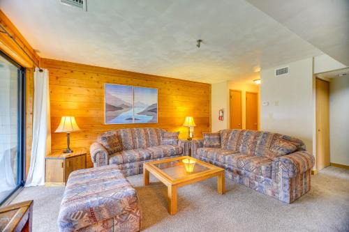 Ski-In/Ski-Out Seven Springs Mtn Condo w/Shuttle!