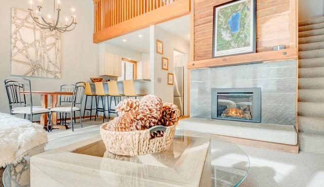 Ski-in/ski-out townhome with fireplace, pool, hot tub & on-site ski/sled hill