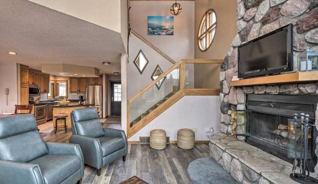 Ski-In, Ski-Out Townhome w/Lutsen Mtn Views!
