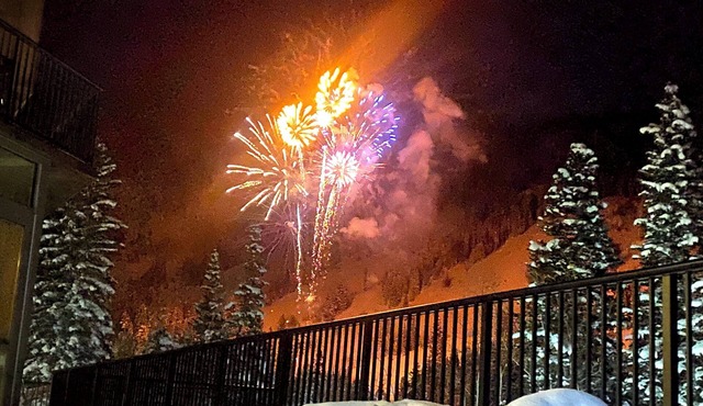 Ski-in/ski-out unit 1027 for 4 people @Snowbird for New Year's week, 12/27-1/3