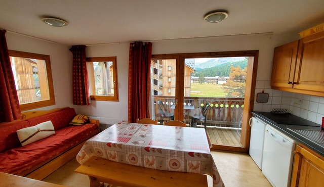 Ski in winter, hike in summer in Superdevoluy for 4/6 people