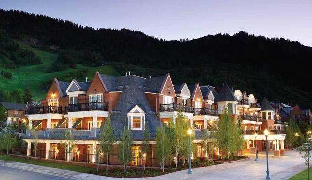 Ski Martin Luther King Weekend at The Aspen Mountain Residences!