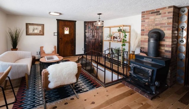 Ski/Mountain Bike Cabin, hot tub, amazing views, 6 acres